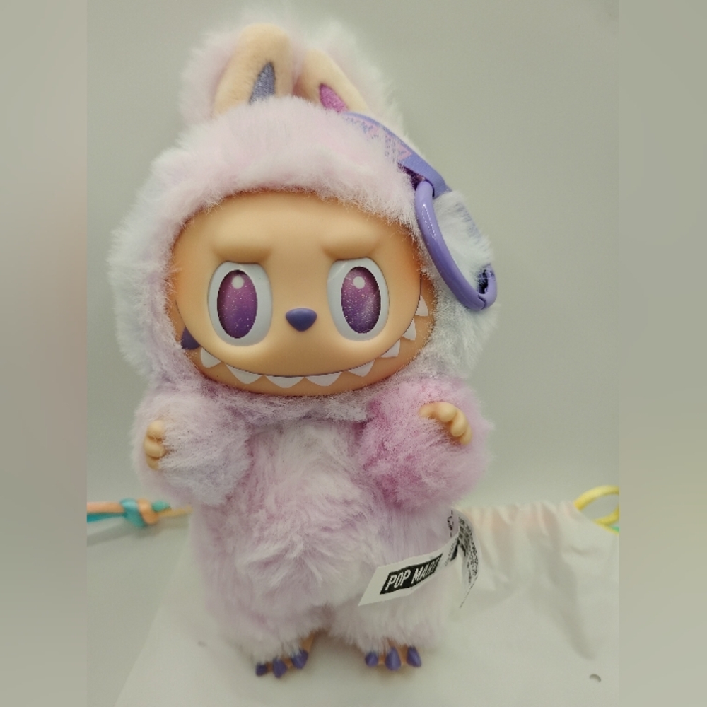 Big Into Energy Confirmed "Luck" Includes An Adorable Purple Outfit - Picture 11 of 15